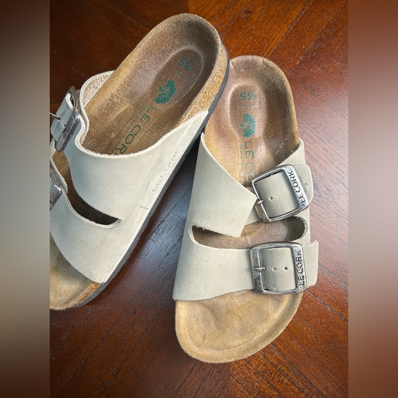 LE CORK Women's Sandals - Tan SIZE 5 - Picture 2 of 9